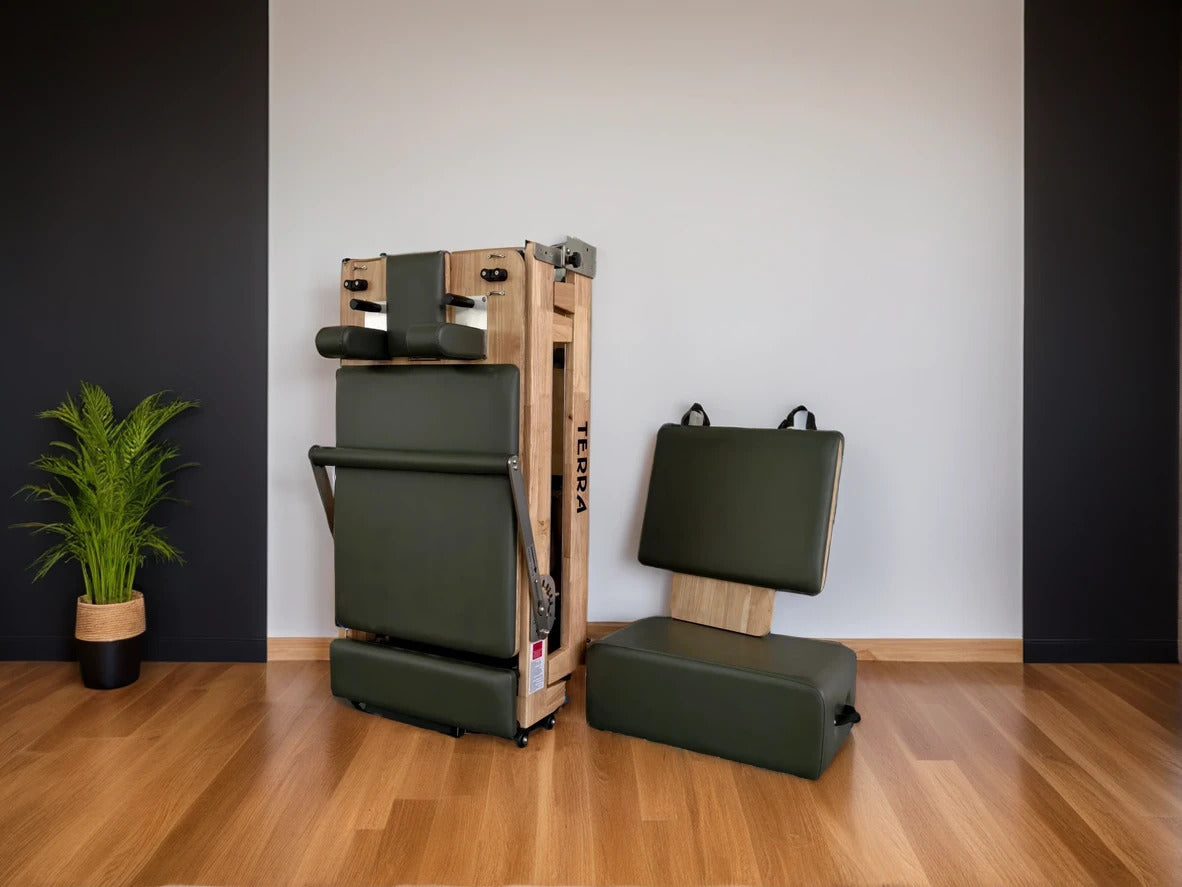 Trojan TERRA GREEN Oak Folding Reformer Inc Box & Jump Board * NEW *