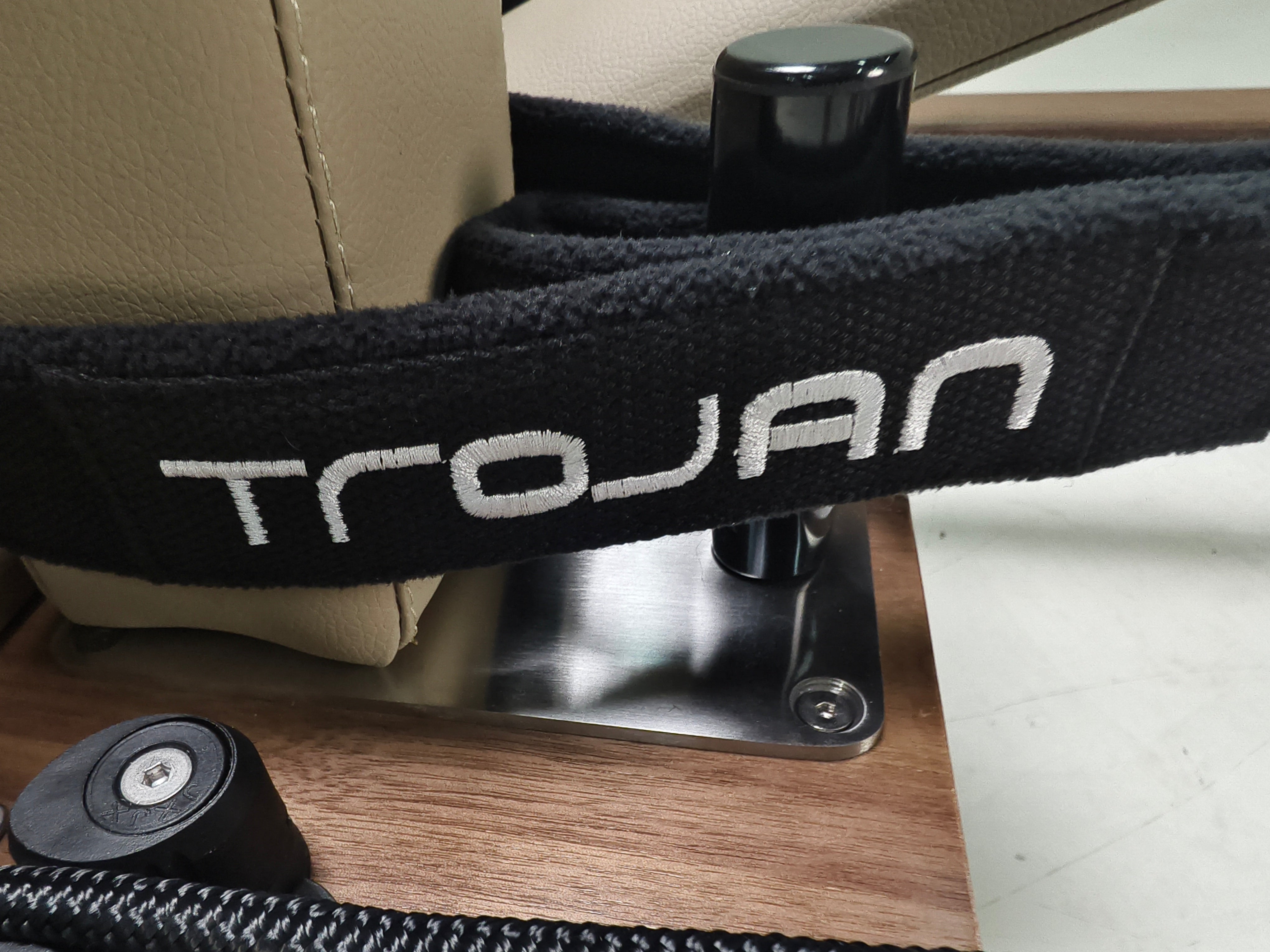 Trojan StudioPR " Walnutt " Premium Aluminium Reformer Inc Box & Jump Board