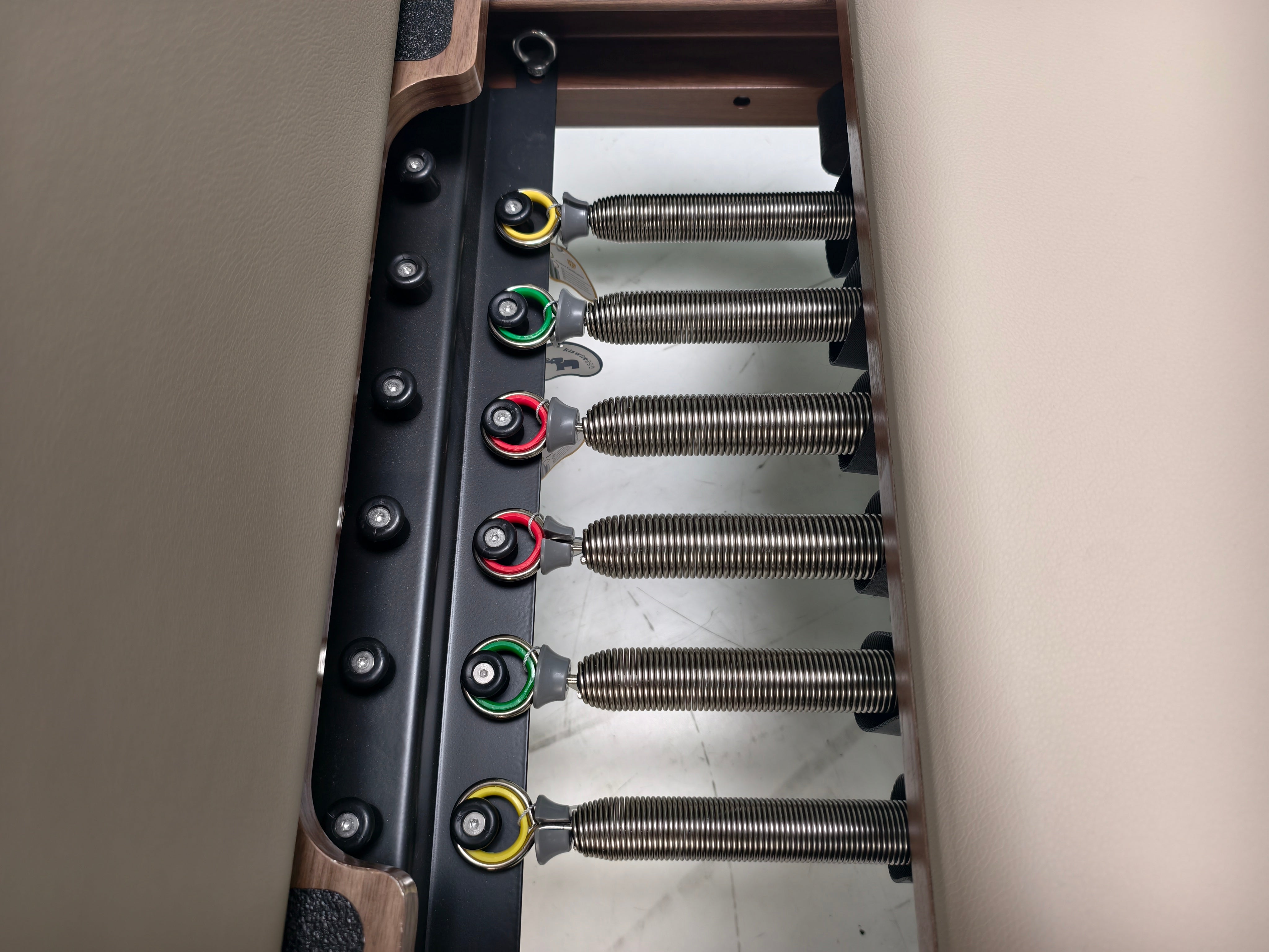 Trojan StudioPR " Walnutt " Premium Aluminium Reformer Inc Box & Jump Board