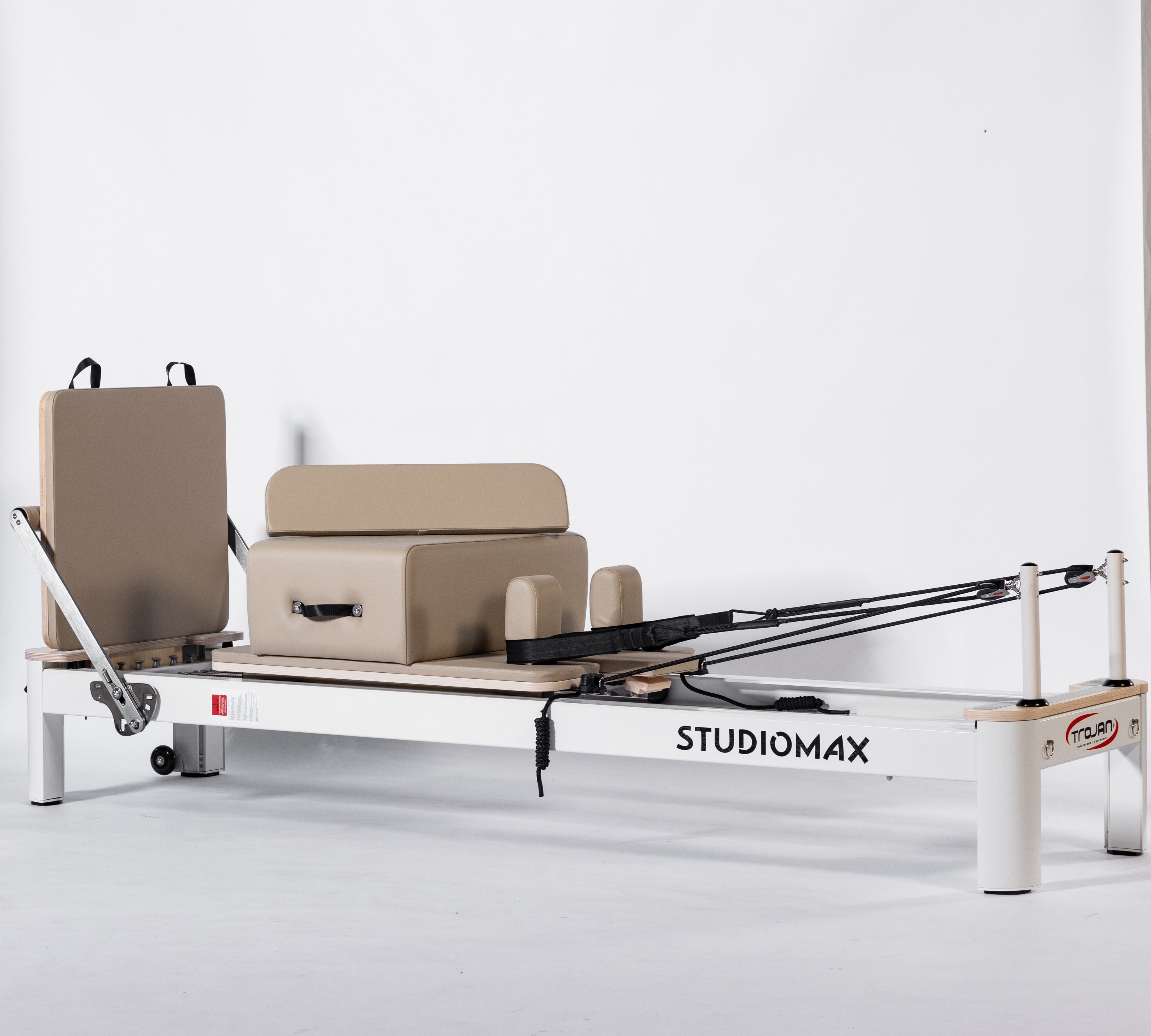 Trojan Beije Studio MAX Aluminium Reformer Inc Box & Jump Board