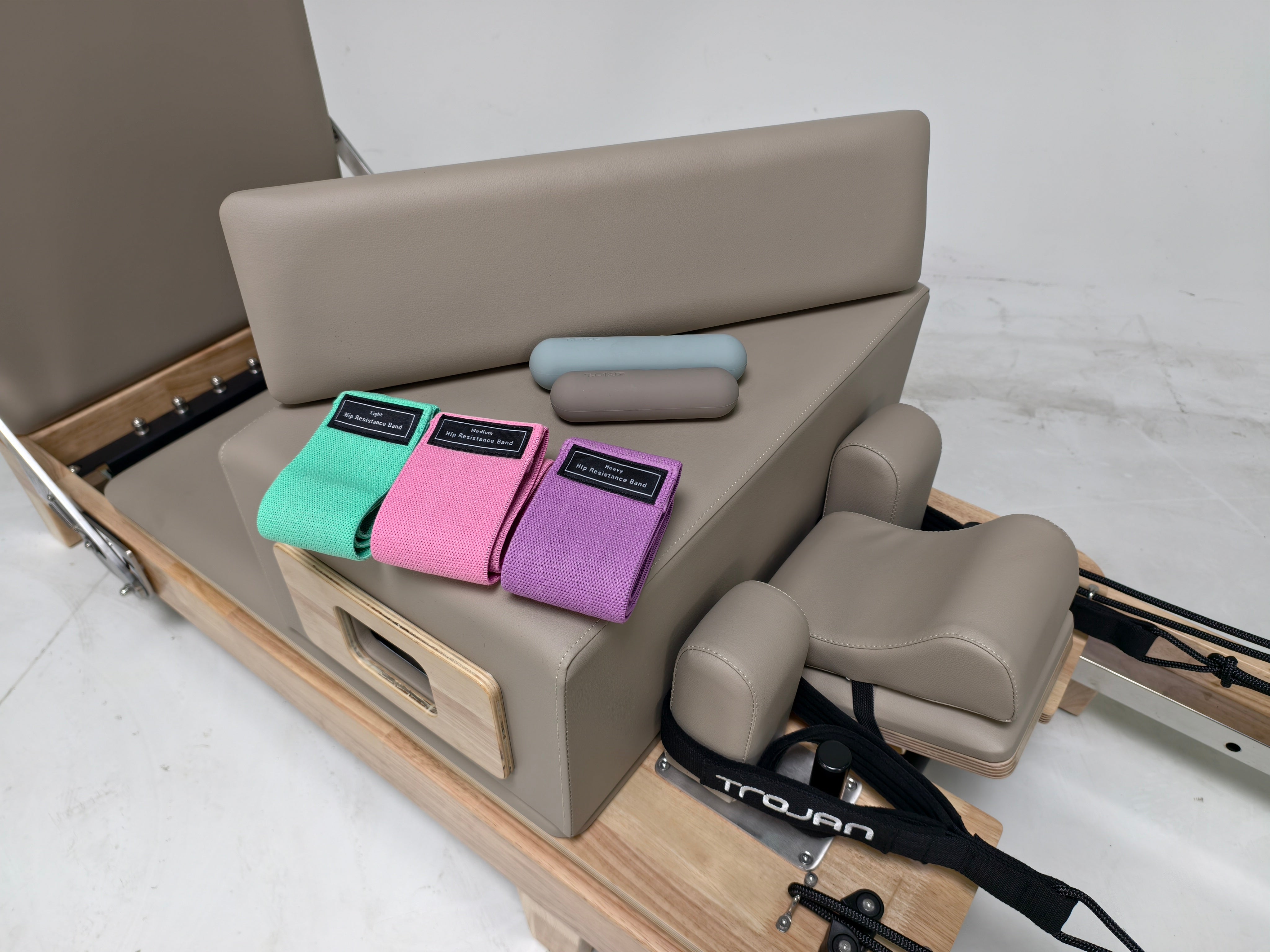 Trojan TERRA BEIJE Oak Folding Reformer Inc Box & Jump Board