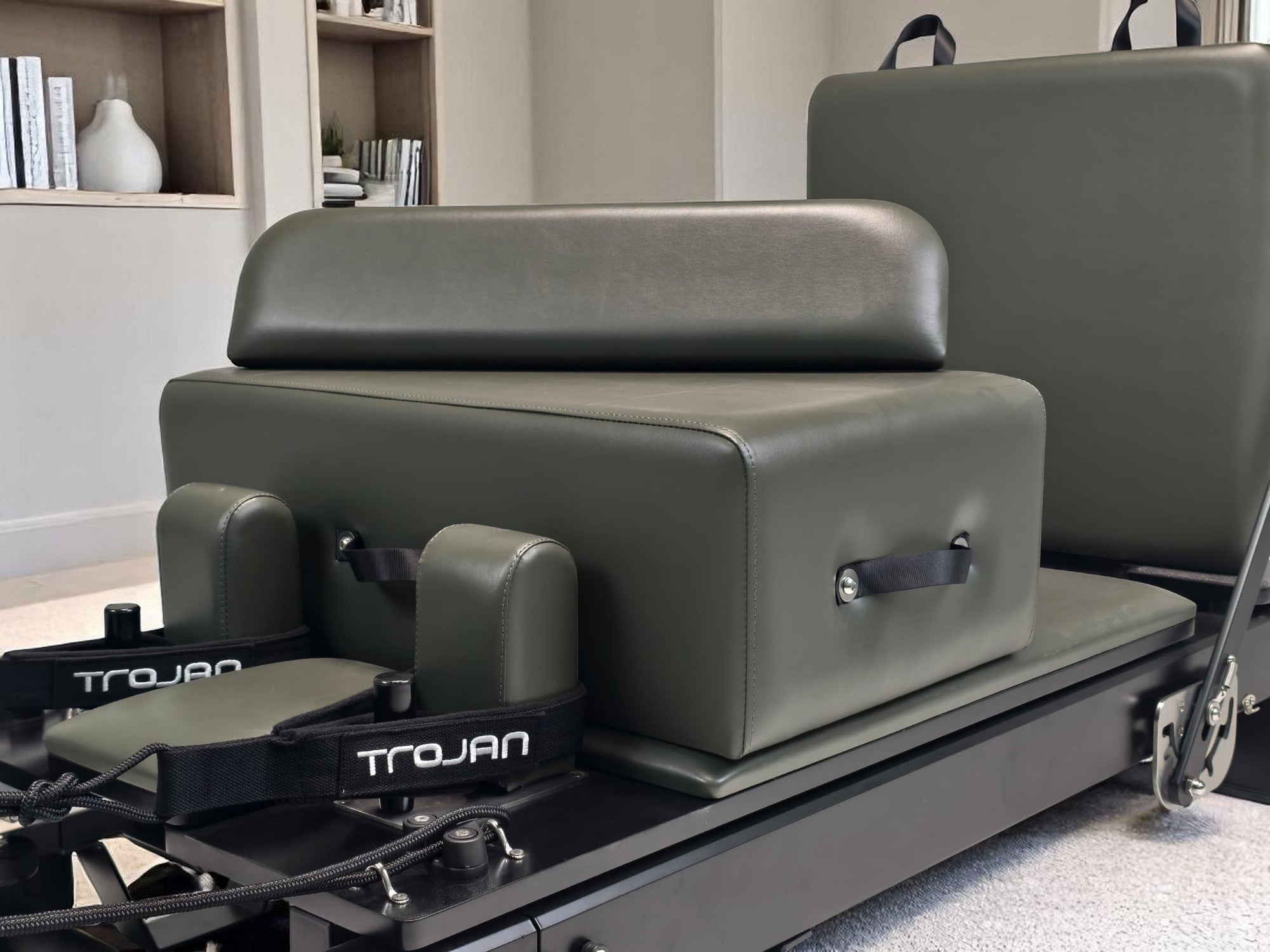 Trojan " Calma " GREEN Folding Aluminium Reformer Inc Box & Jump Board * NEW *