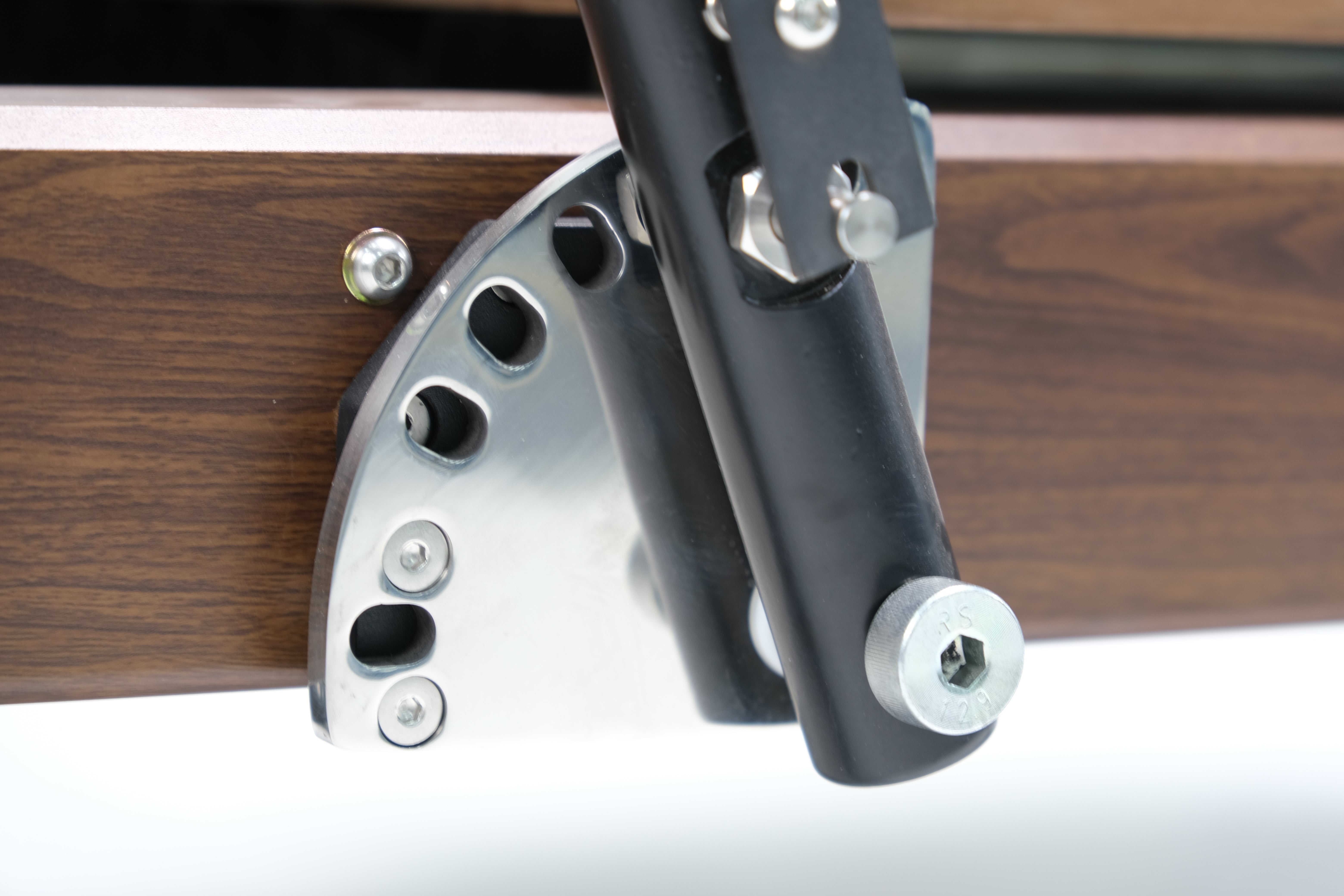 Studio AURALIS Aluminum Green Pilates Reformer – Special Edition