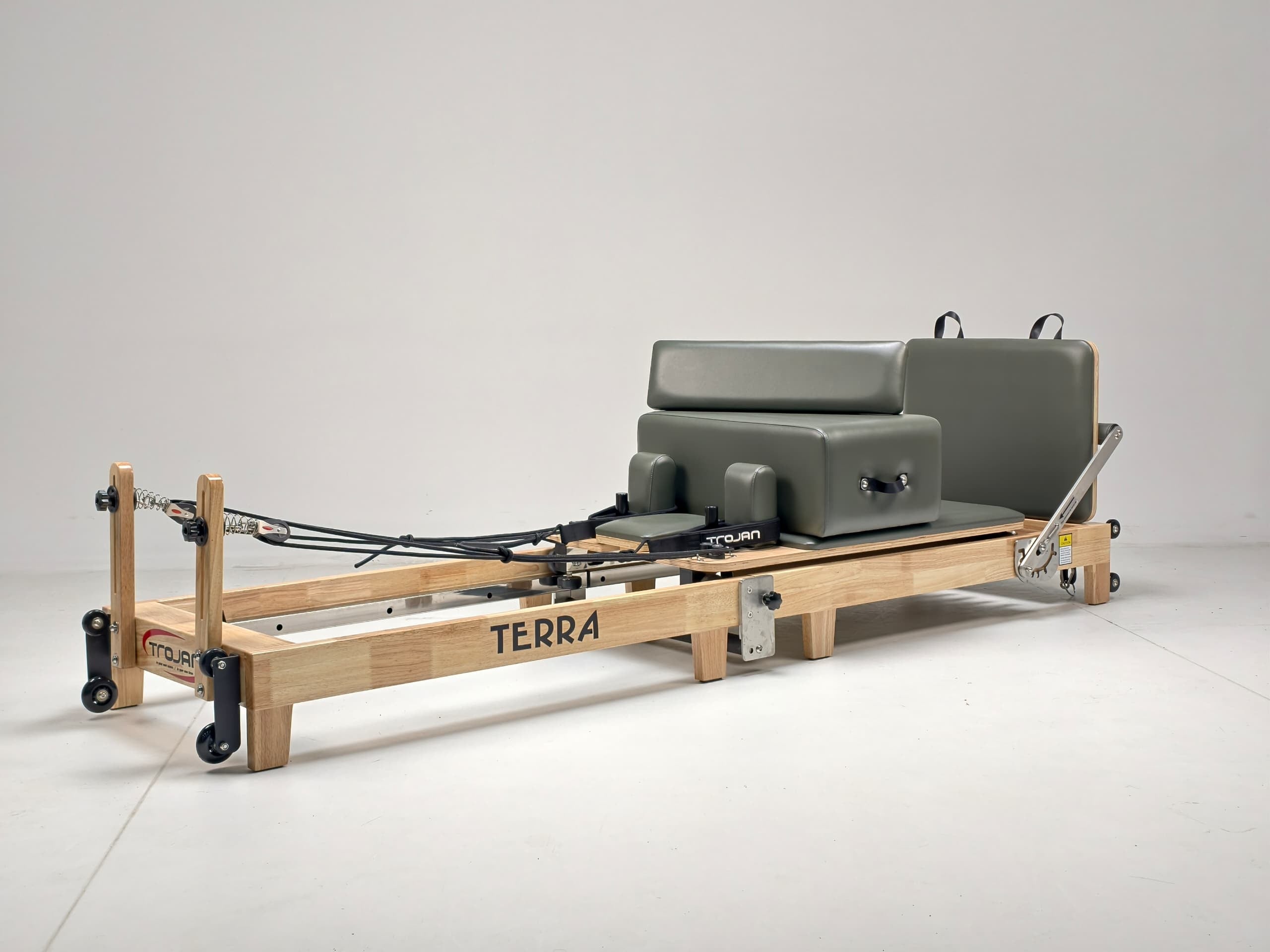 Trojan TERRA GREEN Oak Folding Reformer Inc Box & Jump Board * NEW *