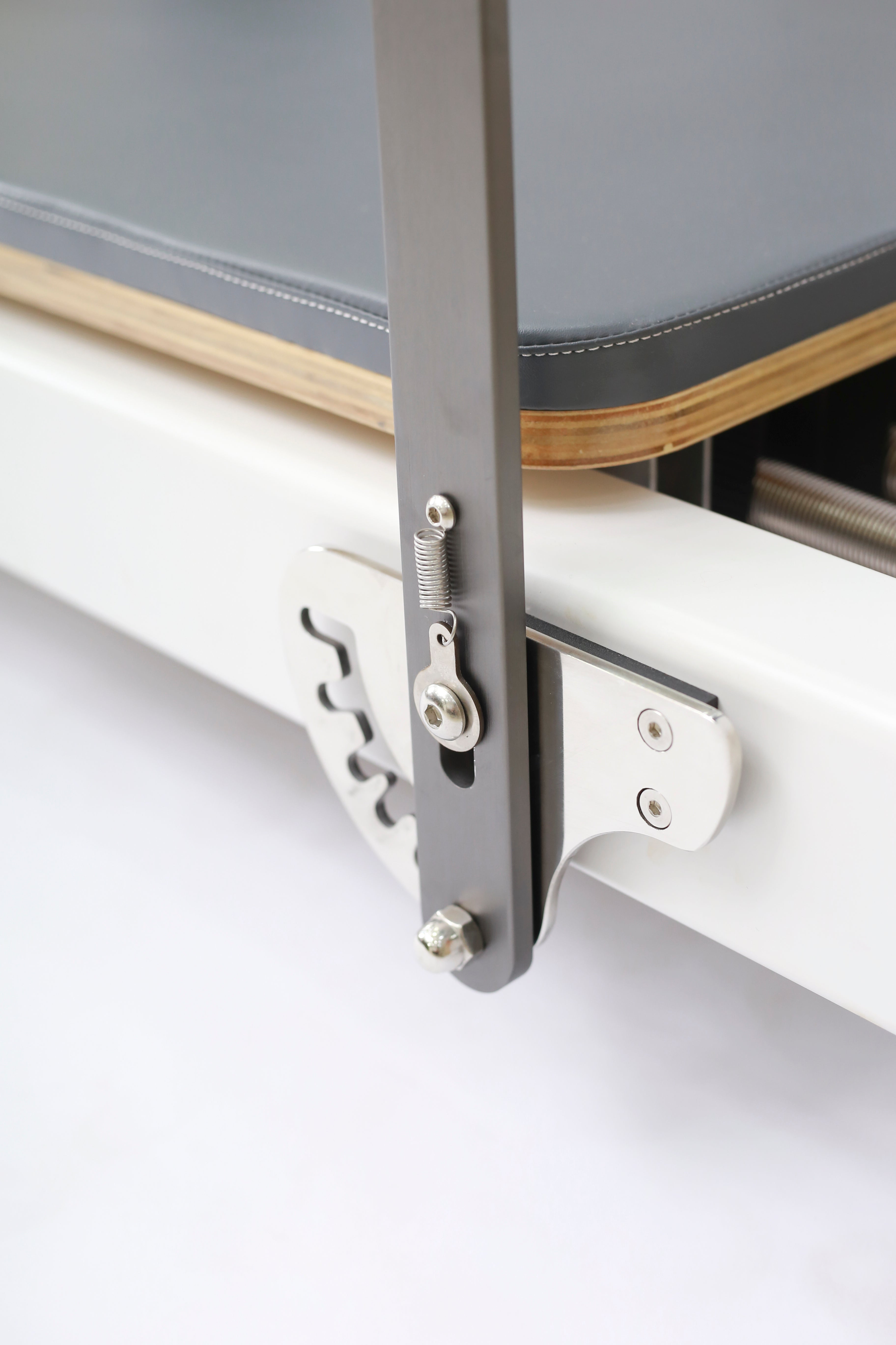 Trojan Green Studio MAX Aluminium Reformer Inc Box & Jump Board