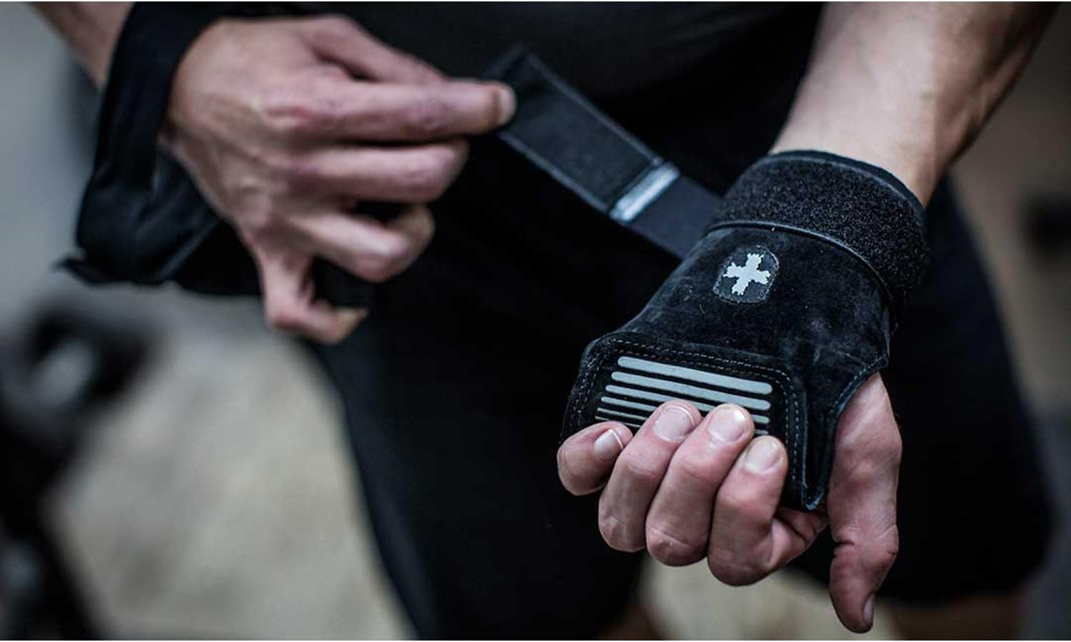 Harbinger Lifting Grips, Black