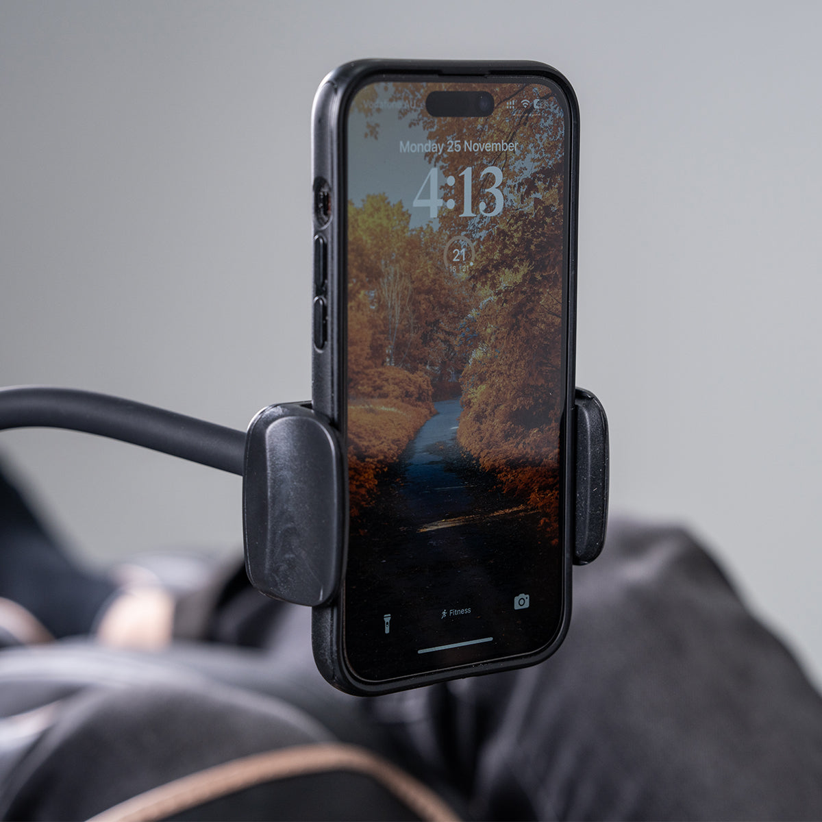 ReGen8 LuxCloud Glide - Zero Gravity Heated Massage Chair with Full Size SL Track