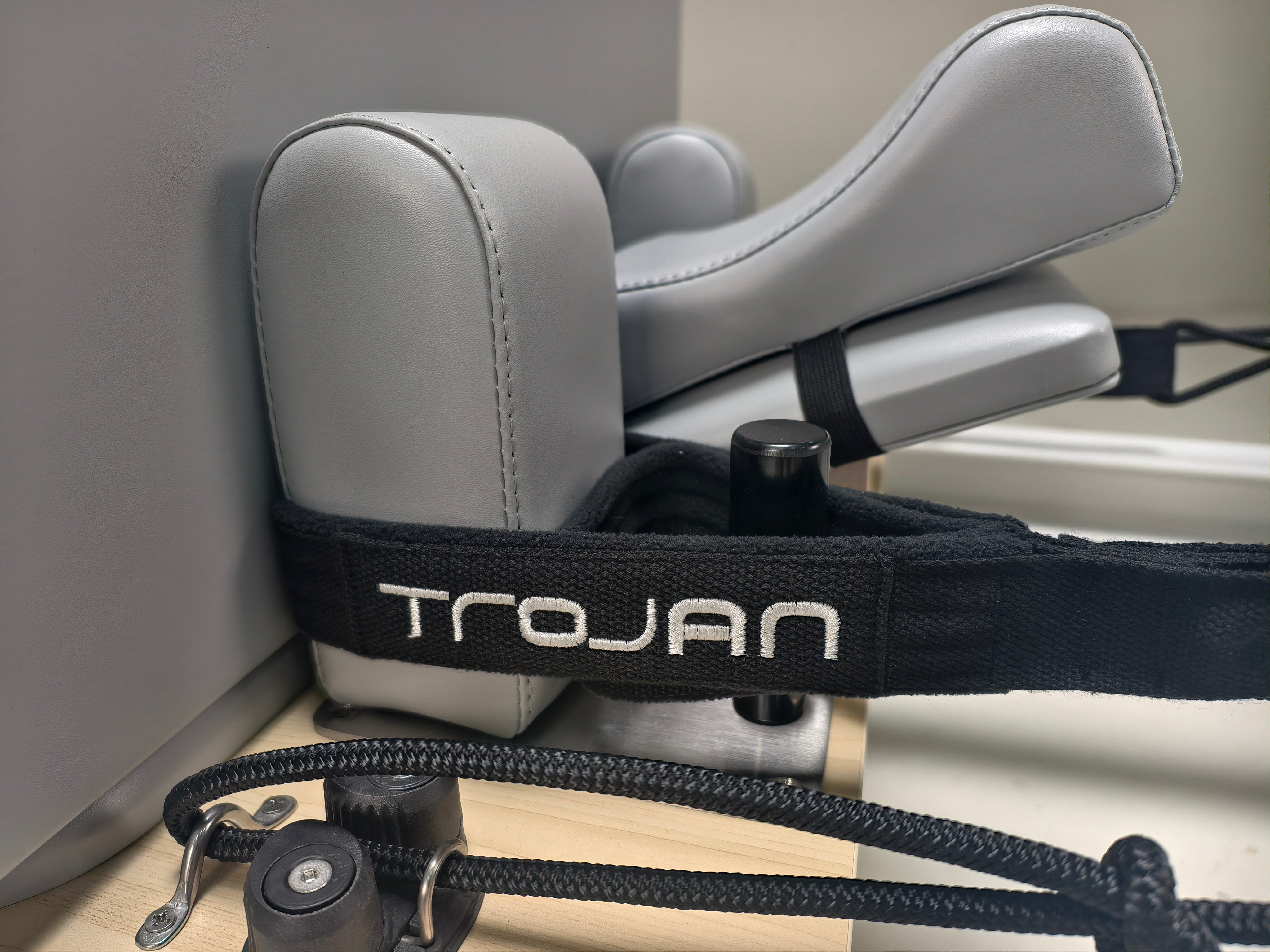 Trojan StudioPR Dove Grey  Aluminium Reformer Inc Box & Jump Board