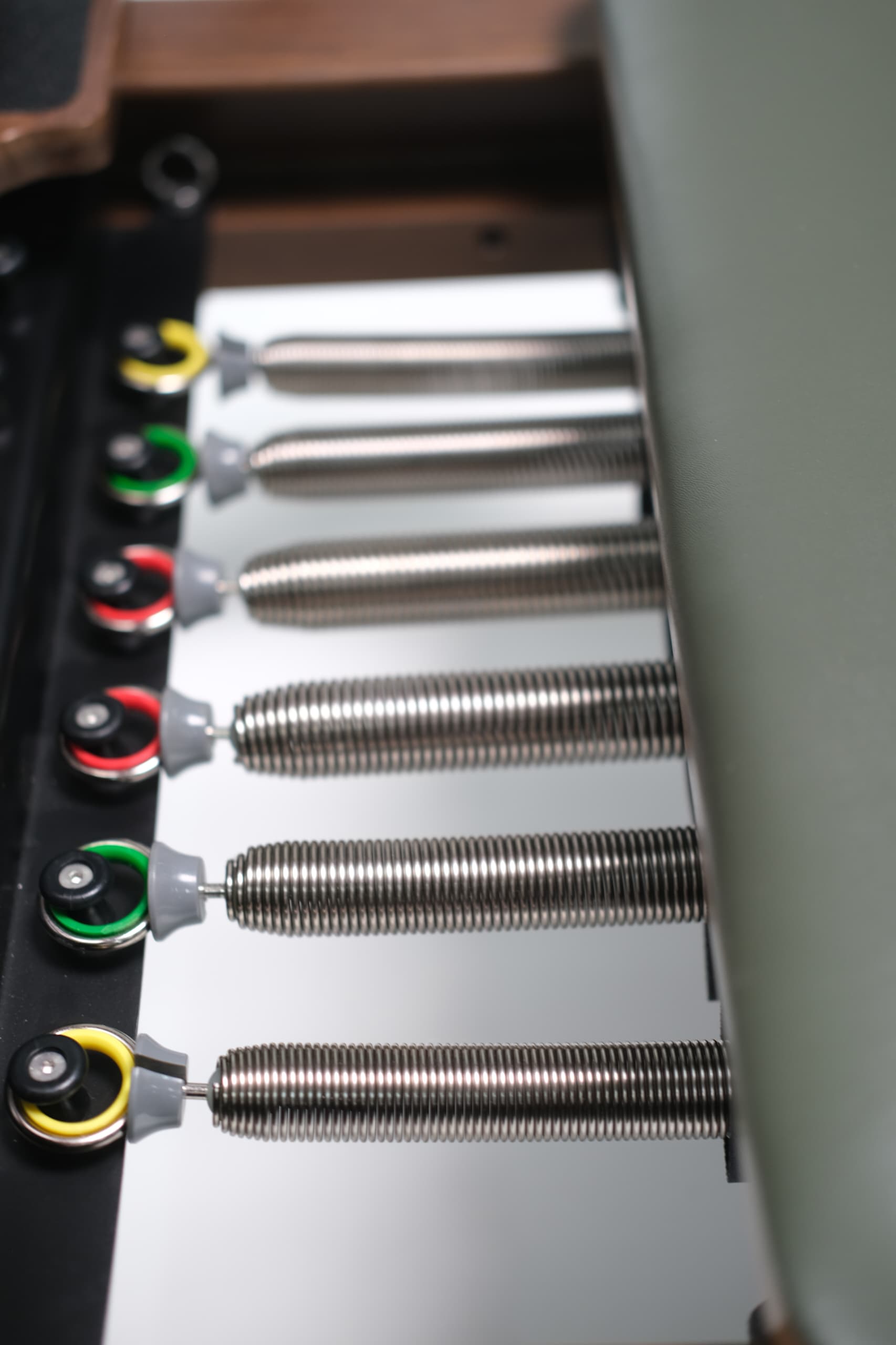 Studio AURALIS Aluminum Green Pilates Reformer – Special Edition