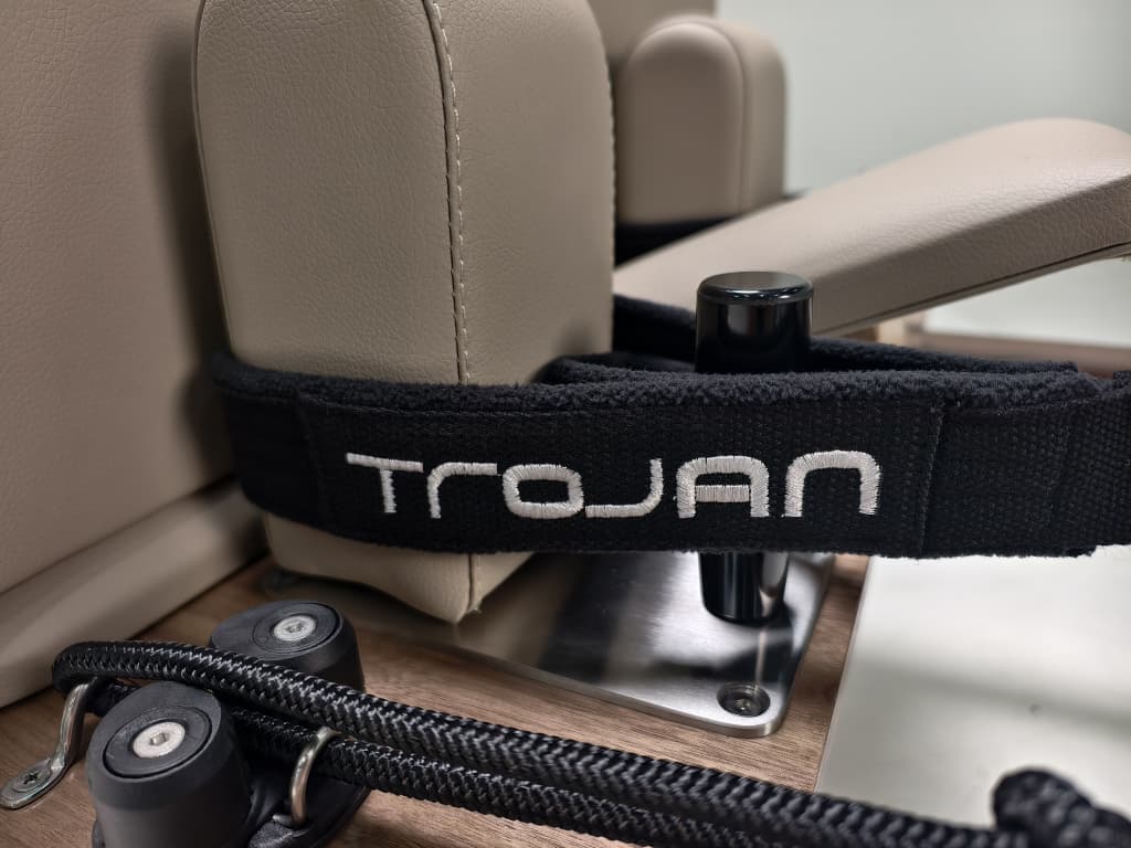 Trojan StudioPR " Walnutt " Premium Aluminium Reformer Inc Box & Jump Board
