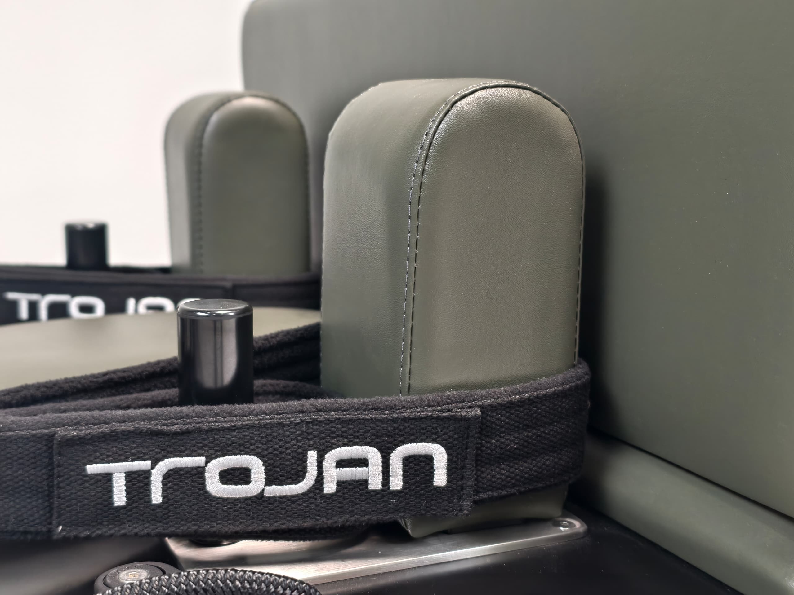 Trojan " Calma " GREEN Folding Aluminium Reformer Inc Box & Jump Board * NEW *