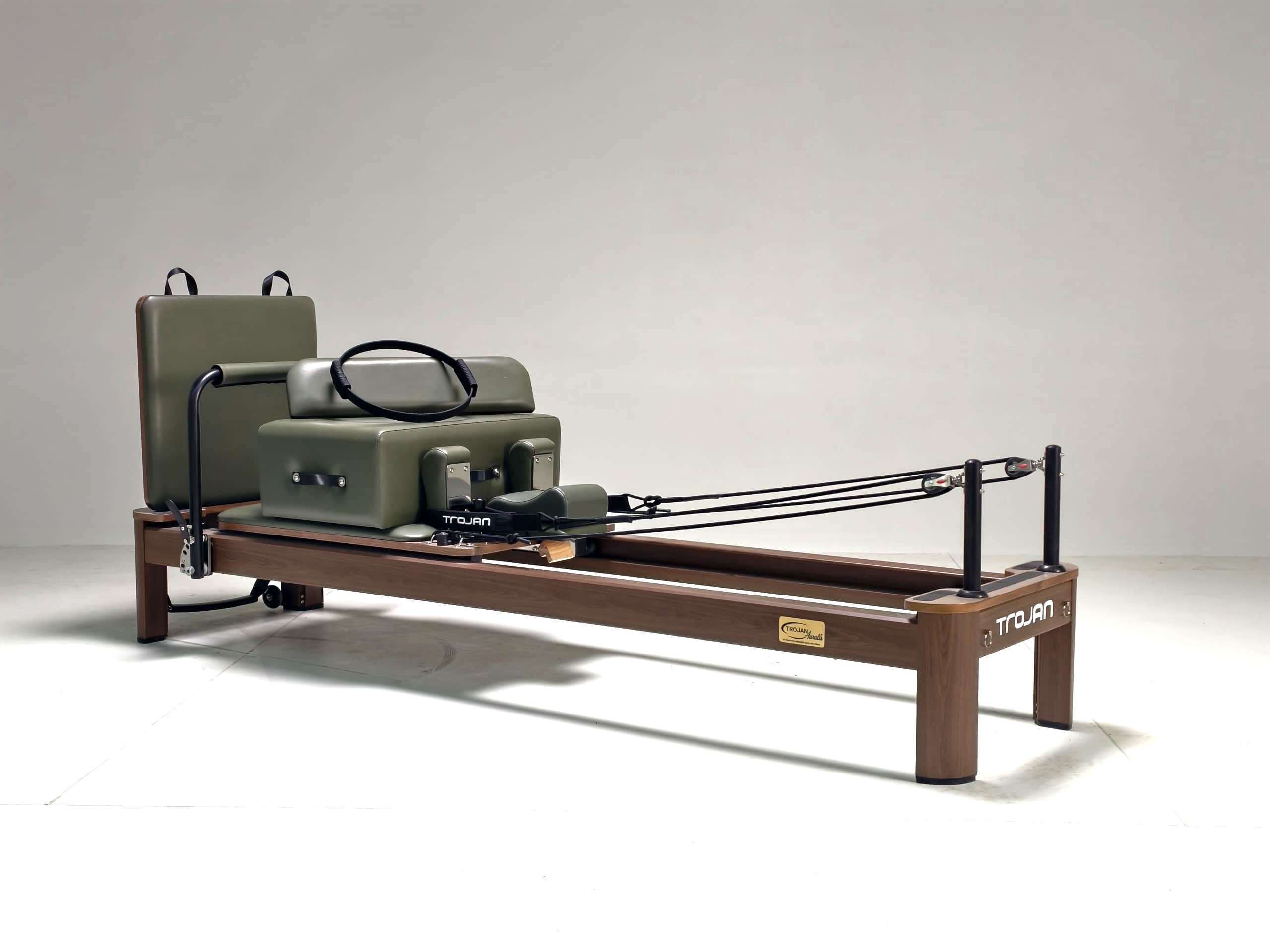 Studio AURALIS Aluminum Green Pilates Reformer – Special Edition